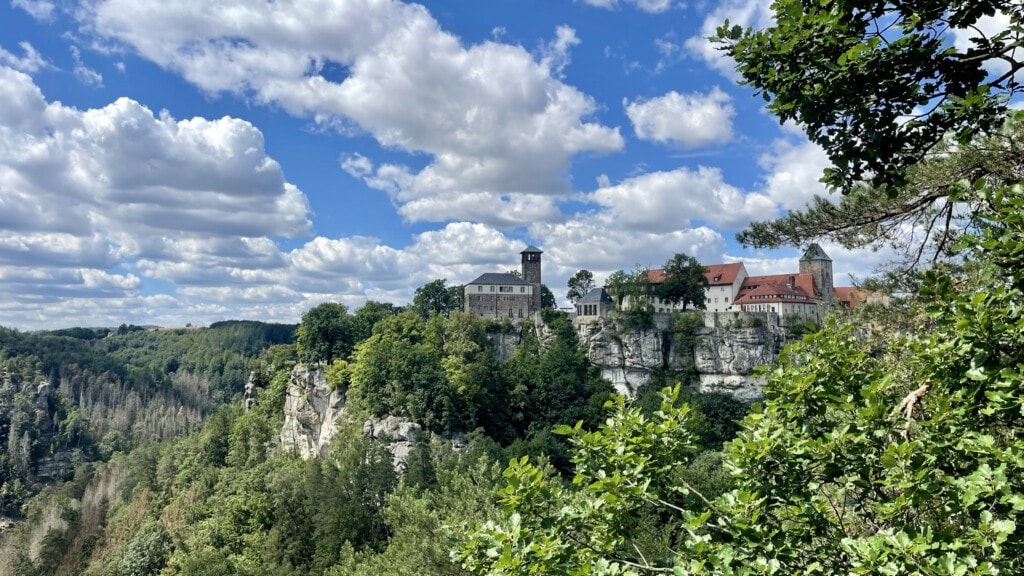 Burg Hohenstein mit Hockstein